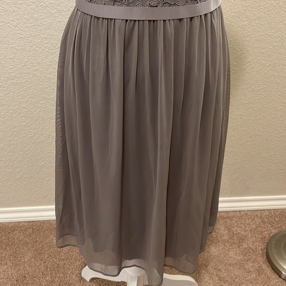 David’s Bridal Gray Bridesmaids Dress Size 2 - Picture 3 of 9